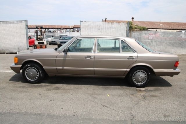 1989 Mercedes-Benz 300-Series SEL - photo 2