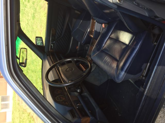 1989 Mercedes-Benz 400-Series chrome - photo 6