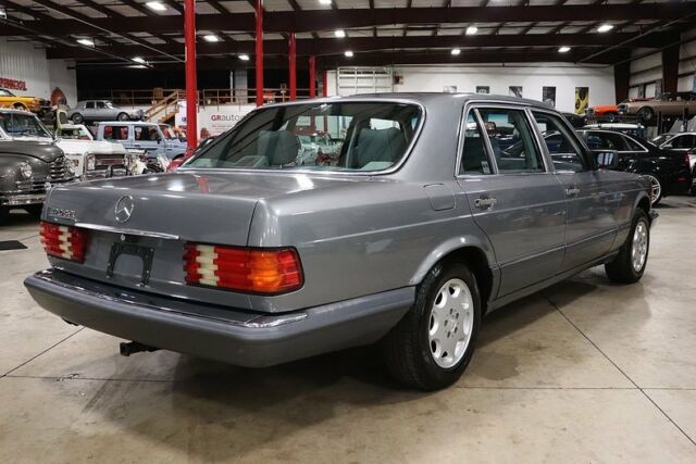 1989 Mercedes-Benz 400-Series -- - photo 5