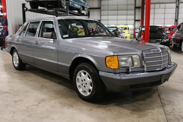 1989 Mercedes-Benz 400-Series -- - photo 7