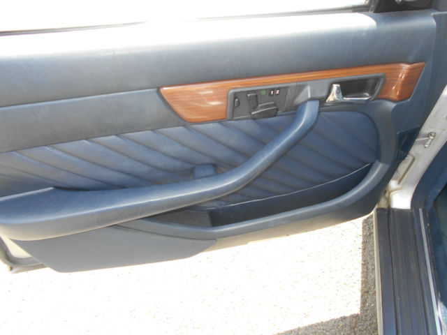 1989 Mercedes-Benz 400-Series - photo 9