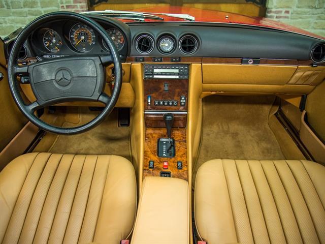 1989 Mercedes-Benz 560-Class 560 SL Only 26,000 Miles, Collector Quality! - photo 2