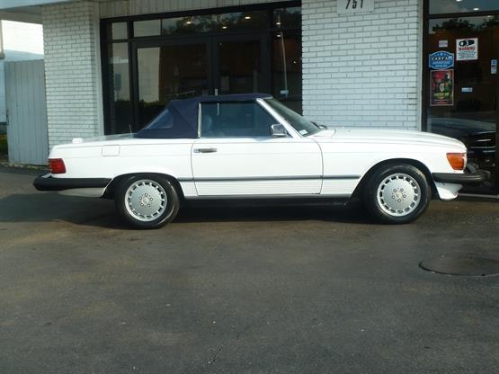 1989 Mercedes-Benz 560-Class 560SL 2dr Convertible - photo 6