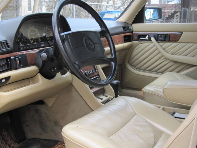 1989 Mercedes-Benz 500-Series 560SEL - photo 4