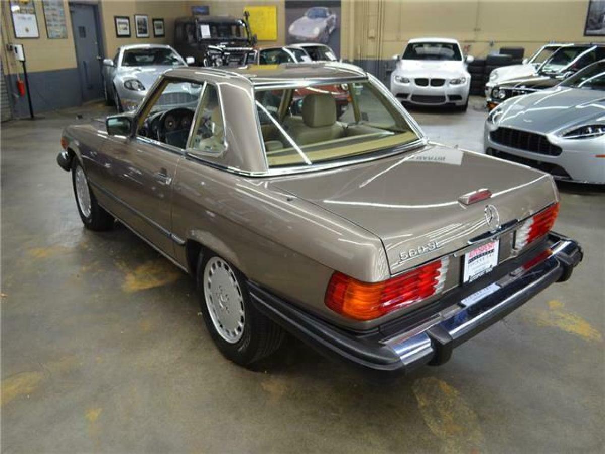 1989 Mercedes-Benz 500-Series 560SL - photo 6