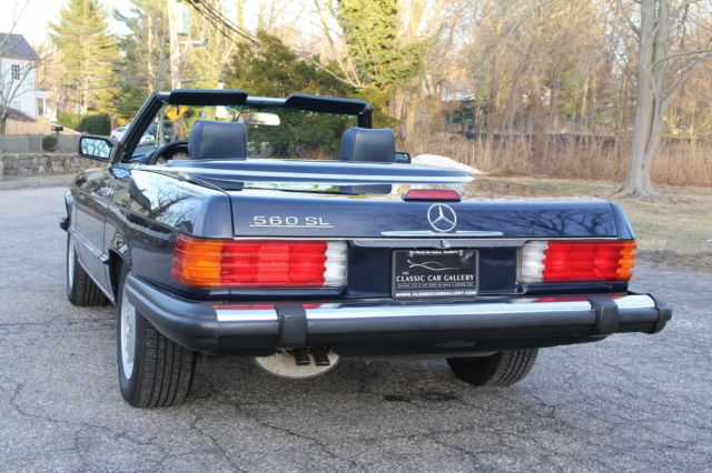 1989 Mercedes-Benz 500-Series 560SL - photo 3