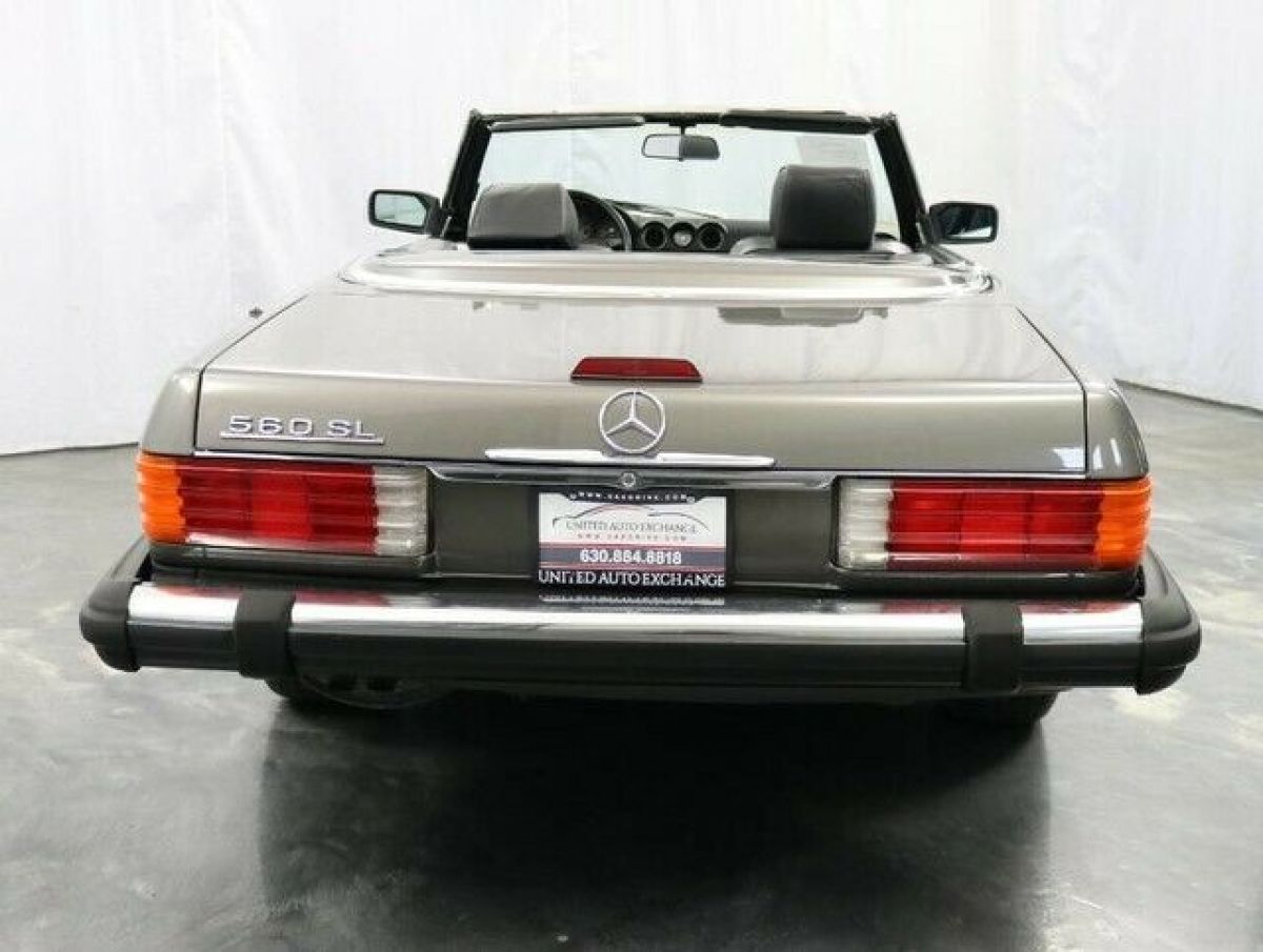 1989 Mercedes-Benz 500-Series 560SL / 5.6L 8-Cyl Engine / RWD / CONVERTIBLE (Sof - photo 8