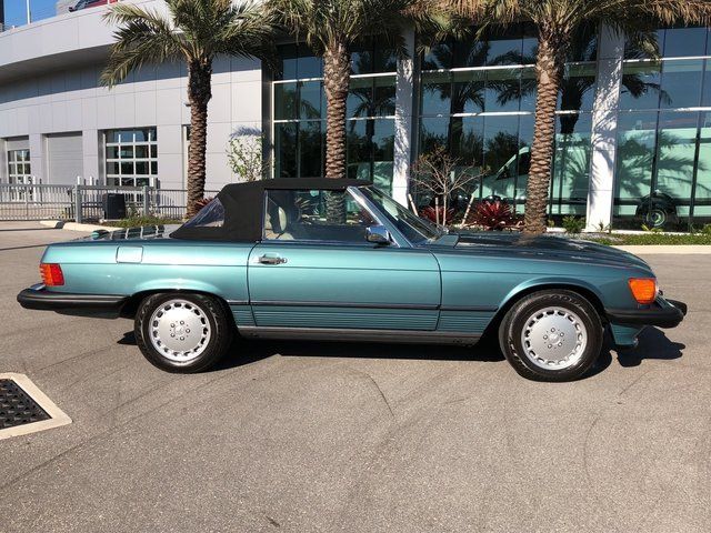 1989 Mercedes-Benz 500-Series 560SL - photo 3