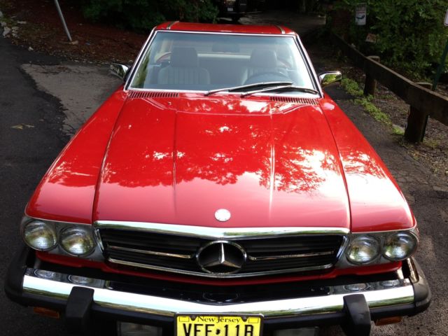1989 MERCEDES BENZ 560 SL CONVERTIBLE NEW TOP LOW MILES SHOWROOM CLASSIC RED 1989 Mercedes-Benz SL-Class 2dr Coupe 56