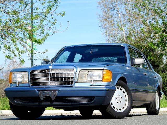 1989 Mercedes-Benz S-Class 560SEL