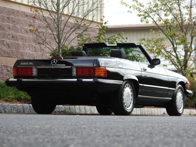 1989 Mercedes-Benz 500-Series Base Convertible 2-Door - photo 4