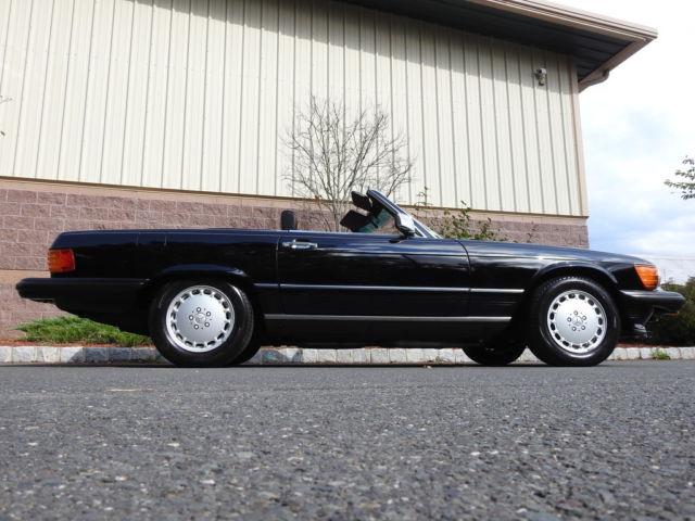 1989 Mercedes-Benz 500-Series Base Convertible 2-Door - photo 5
