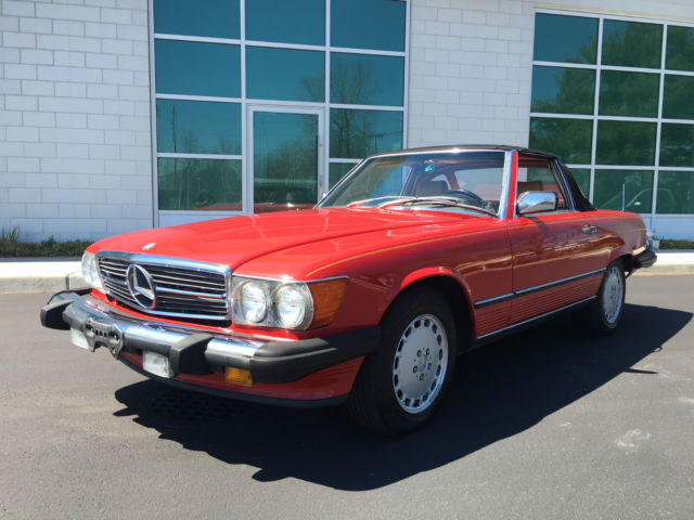 1989 Mercedes Benz 560SL 74k Original Miles 2 Owner Car Beautiful inside and out 1989 Mercedes-Benz SL-Class