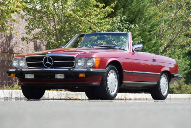 1989 Mercedes-Benz 560SL Garnet Red/Black Leather 14k mile Collector car !!! 1989 Mercedes-Benz 500-Series