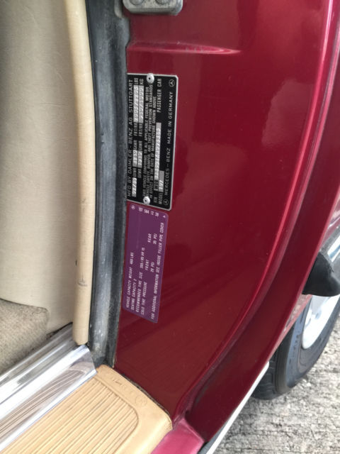 1989 Mercedes-Benz SL-Class 560SL in Garnet Red Metallic w. Parchment leather - photo 12