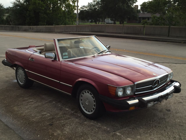 1989 Mercedes-Benz SL-Class 560SL in Garnet Red Metallic w. Parchment leather - photo 5
