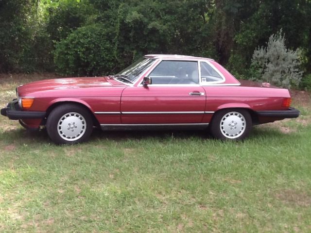1989 Mercedes-Benz 560SL Roadster, Cabernet Red, Hard and Soft Top Convertible 1989 Mercedes-Benz SL-Class 2 Door Roadster