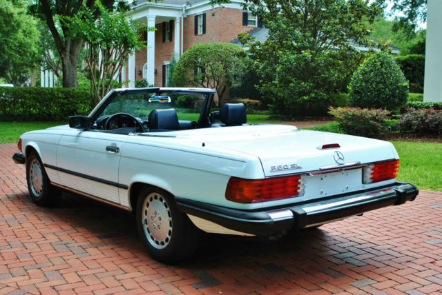 1989 Mercedes-Benz SL-Class 560SL Roadster Low Miles Absolutely Beautiful! - photo 4