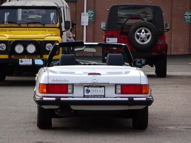 1989 Mercedes-Benz 500-Series 560SL Roadster - photo 4