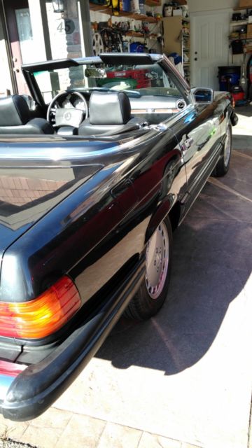 1989 mercedes benz 560sl soft and hard top two door coupe 1989 Mercedes-Benz SL-Class leather