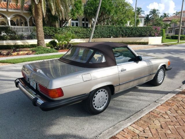 1989 Mercedes-Benz SL-Class 560SL - photo 5
