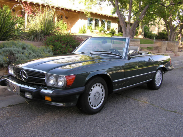 1989 Mercedes Benz 560SL with 91k 2-owner low miles.Very nice overall condition. 1989 Mercedes-Benz SL-Class