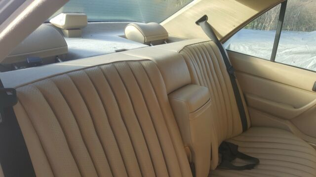 1989 Mercedes-Benz 300-Series E class - photo 11