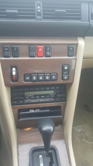 1989 Mercedes-Benz 300-Series E class - photo 5
