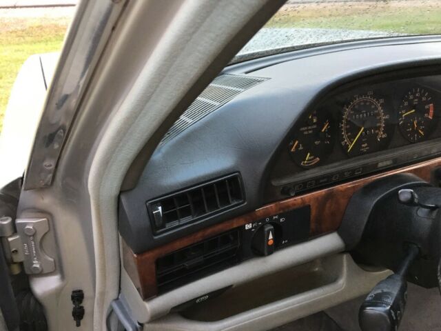 1989 Mercedes-Benz 500-Series SEL - photo 12