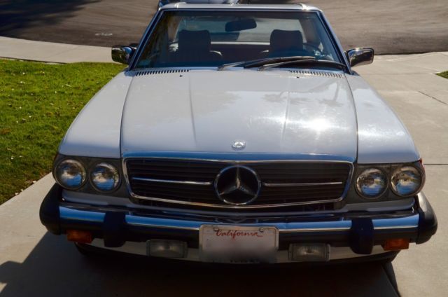 1989 Mercedes-Benz SL-Class 560SL