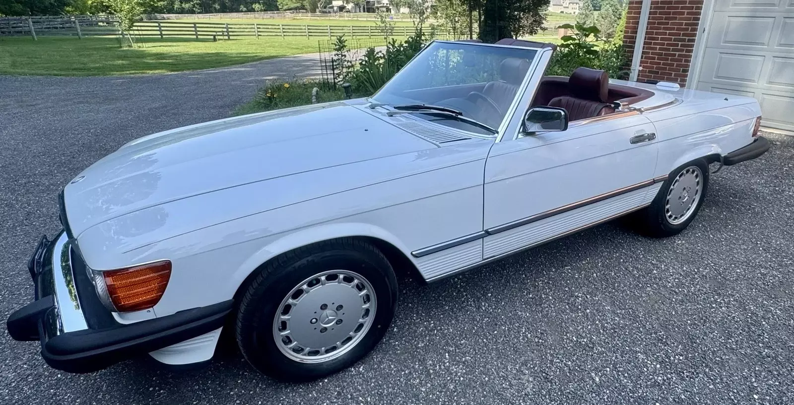 1989 Mercedes-Benz SL-Class Convertible White SL 1989 Mercedes-Benz SL-Class SL