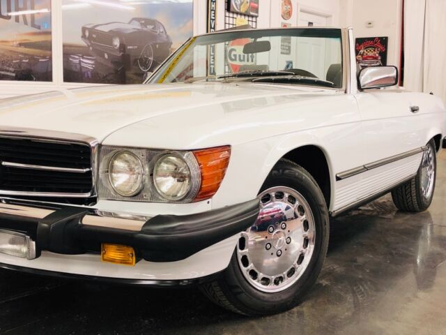1989 Mercedes-Benz SL560 -FINAL YEAR ICONIC ROADSTER/CONVERTIBLE-VIDEO - photo 2