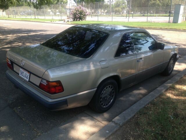 1989 Mercedes-Benz 300-Series 300ce - photo 5