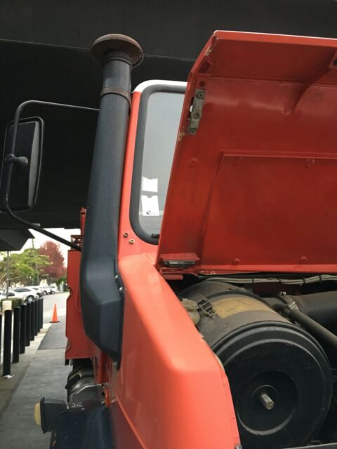 1980 Mercedes-Benz U1300L - photo 9