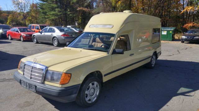 1980 Mercedes-Benz E-Class Mercedes 300E 2.5D - photo 2
