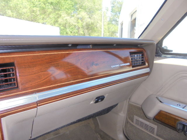 1989 Mercury Other LS Wagon 4-Door - photo 13
