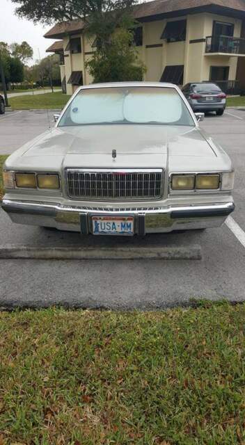 1989 Mercury Grand Marquis Excellent Condition..cloth - photo 2