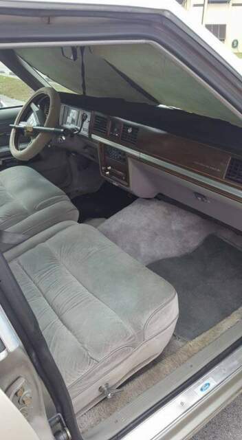 1989 Mercury Grand Marquis Excellent Condition..cloth - photo 4
