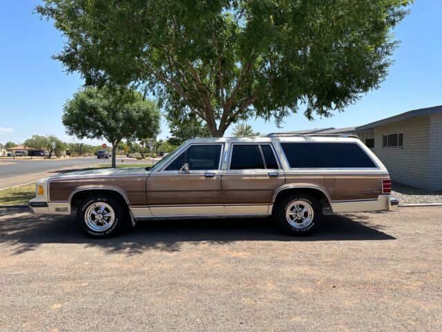 1989 Mercury Grand Marquis Wagon Brown RWD Automatic COLONY PARK LS 1989 Mercury Grand Marquis COLONY PARK LS