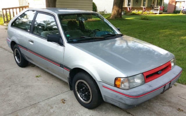 1989 Mercury Tracer Base Hatchback 2-Door - photo 2