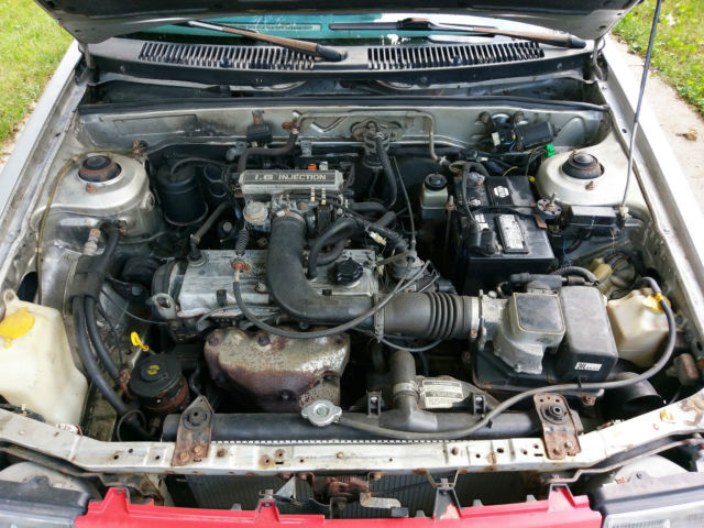 1989 Mercury Tracer Base Hatchback 2-Door - photo 3