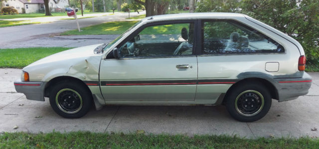 1989 Mercury Tracer Base Hatchback 2-Door - photo 8