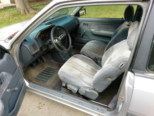 1989 Mercury Tracer Base Hatchback 2-Door - photo 9