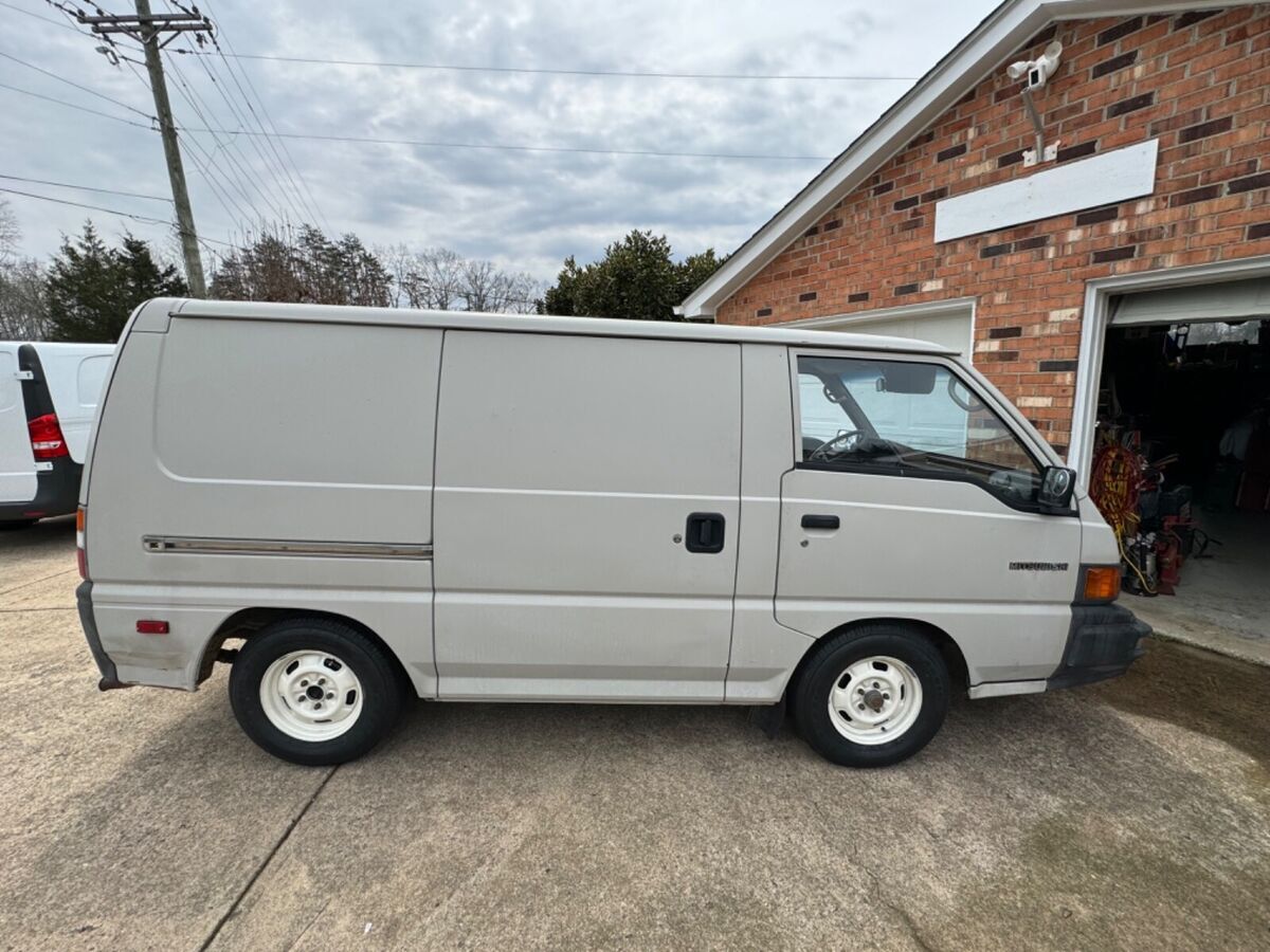 1989 Mitsubishi Other - photo 10