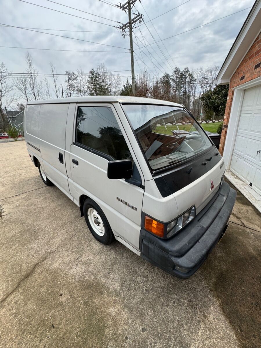 1989 Mitsubishi Other - photo 2