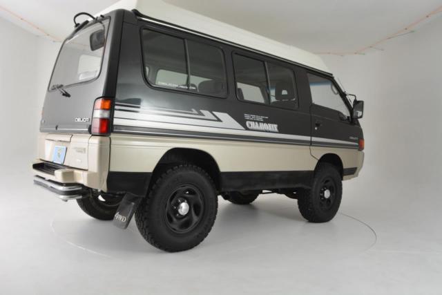 1989 Mitsubishi Delica 4WD Turbo Diesel 5-Speed Manual !!! - photo 3
