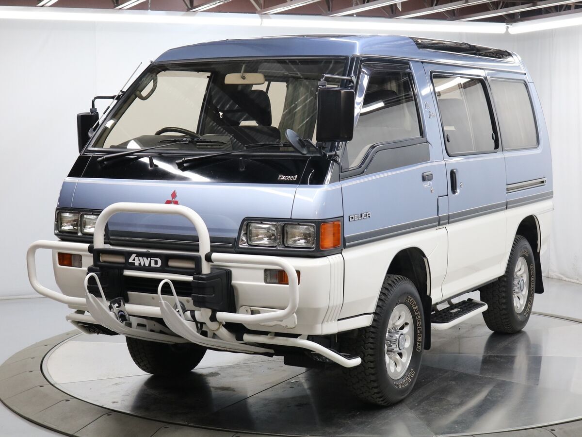 1989 Mitsubishi Delica L300 - photo 2