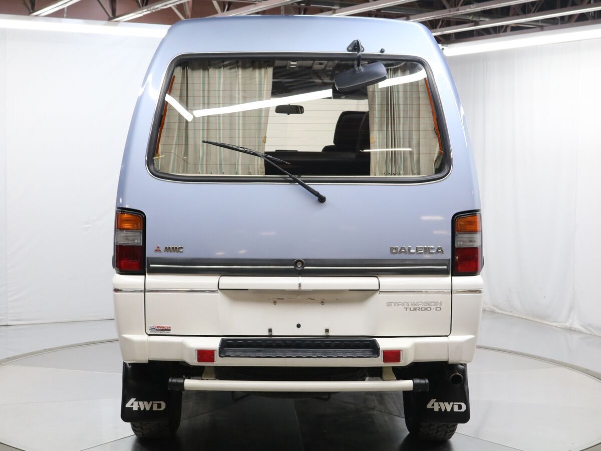 1989 Mitsubishi Delica L300 - photo 6