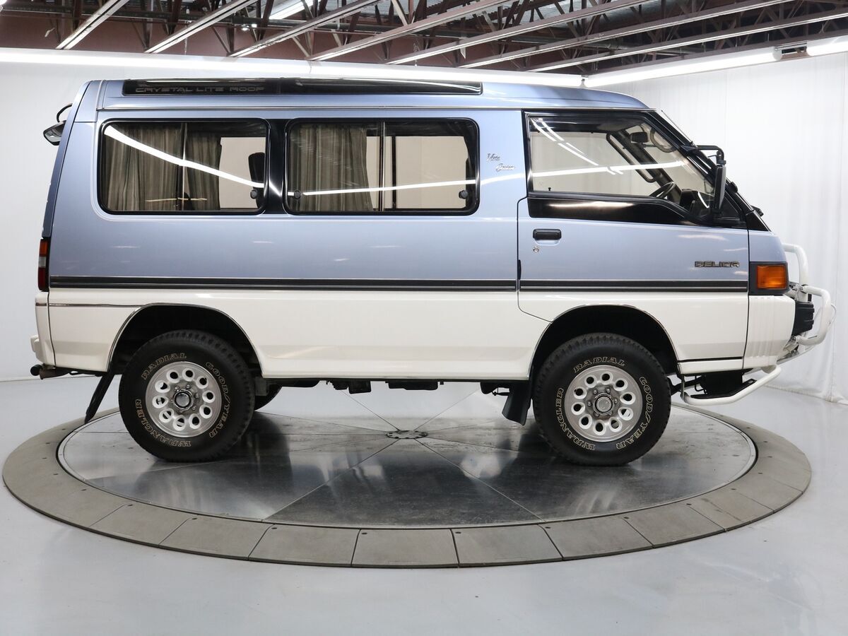 1989 Mitsubishi Delica L300 - photo 8