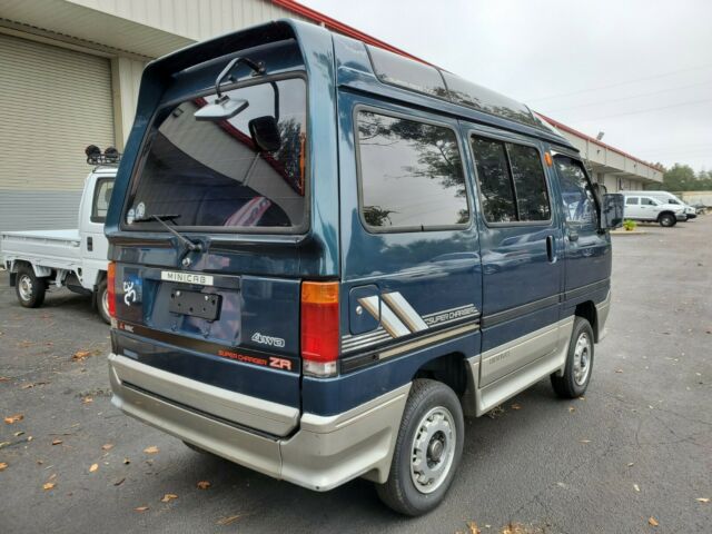 1989 Mitsubishi MiniCab Bravo - photo 3